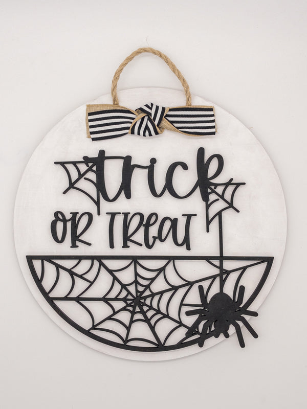 Trick or Treat Round Sign